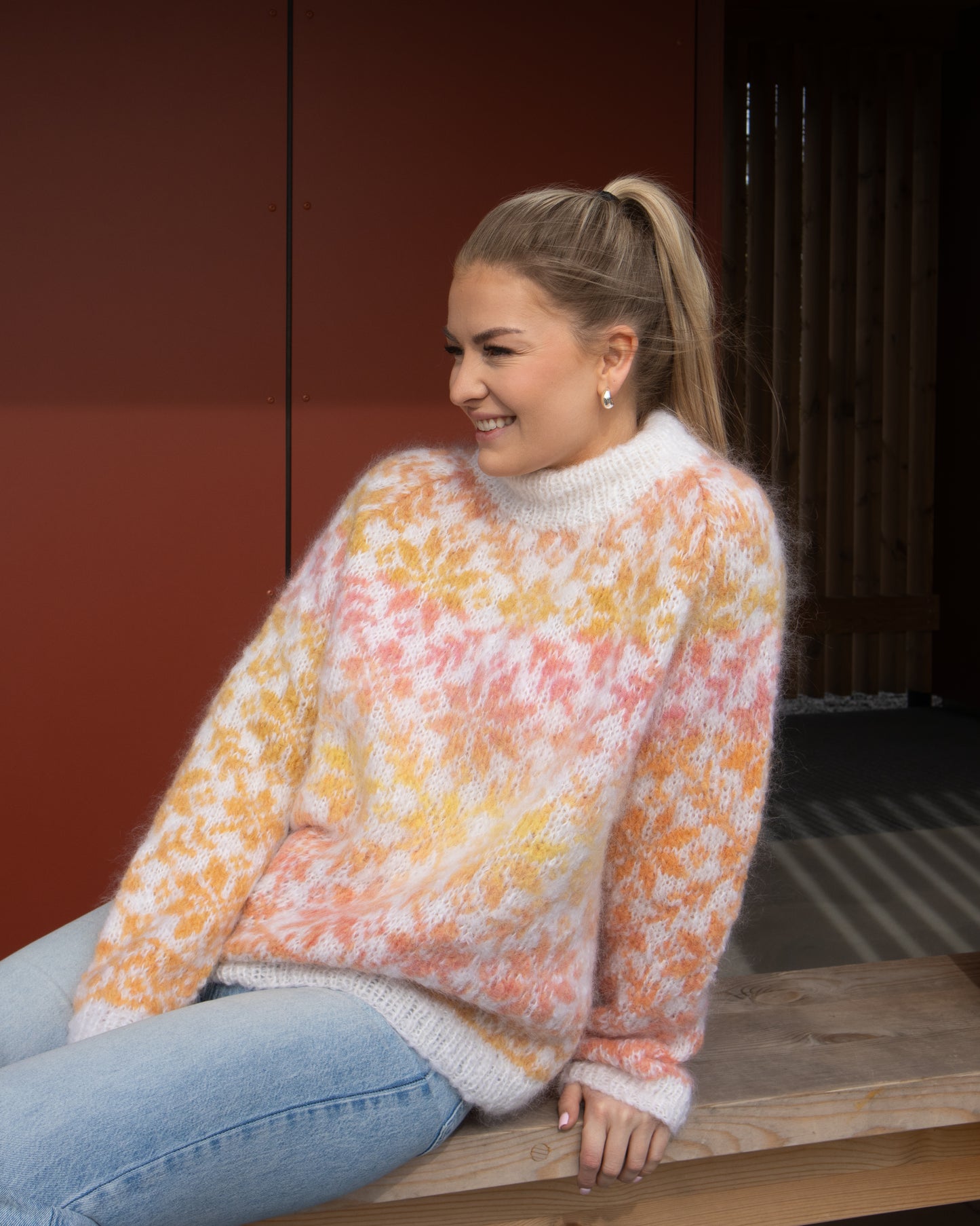 Carly genser til voksen - strikkepakke med garn og gratis oppskrift