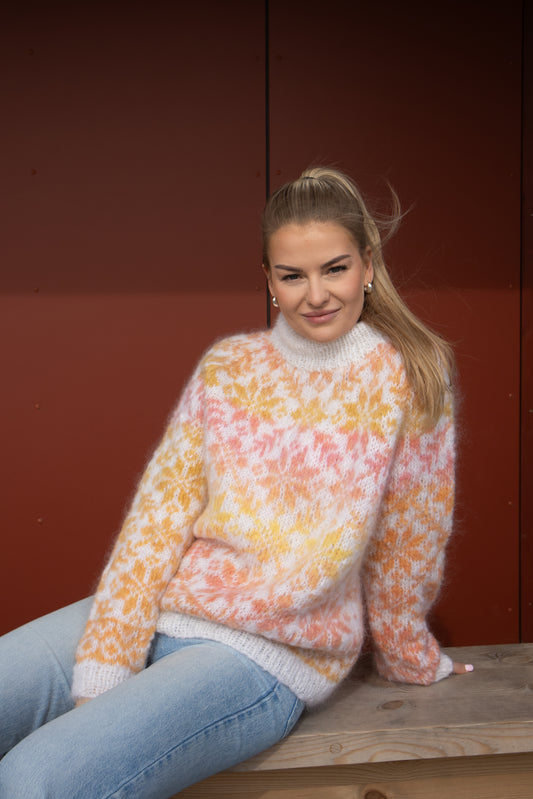 Carly genser til voksen - strikkepakke med garn og gratis oppskrift