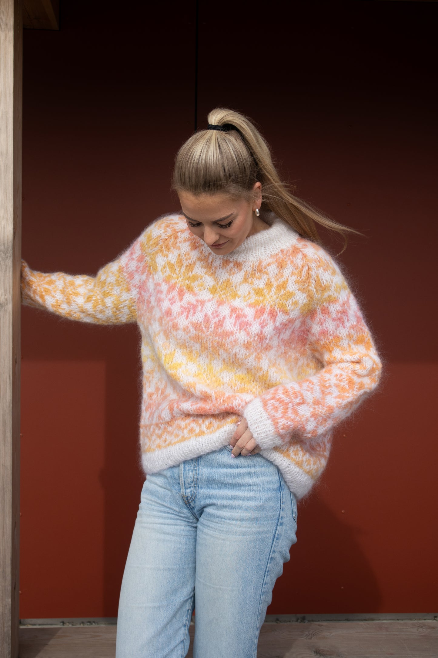 Carly genser til voksen - strikkepakke med garn og gratis oppskrift