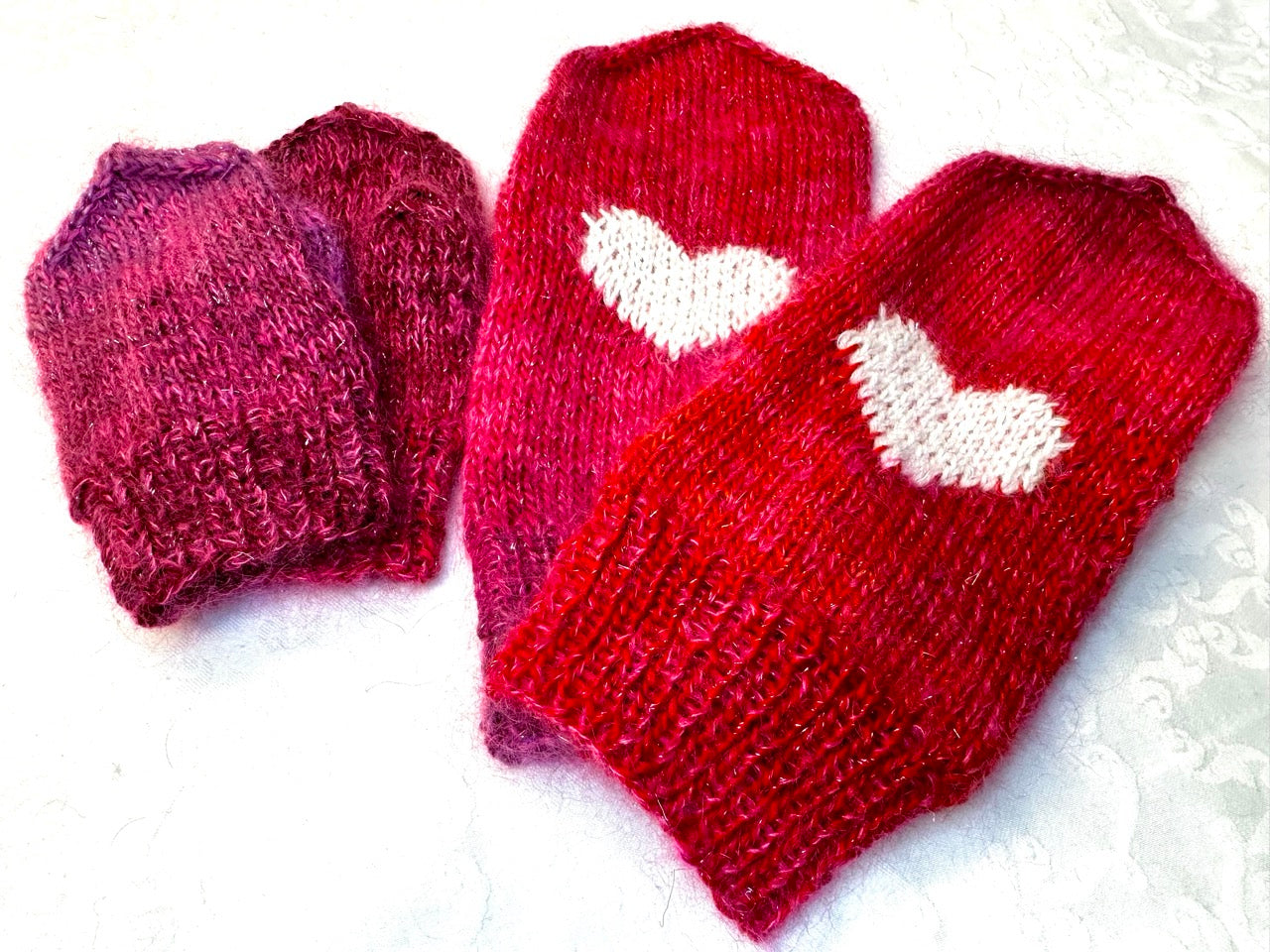 Humfrivotter – Fluffy votter med hjerte til mor og barn