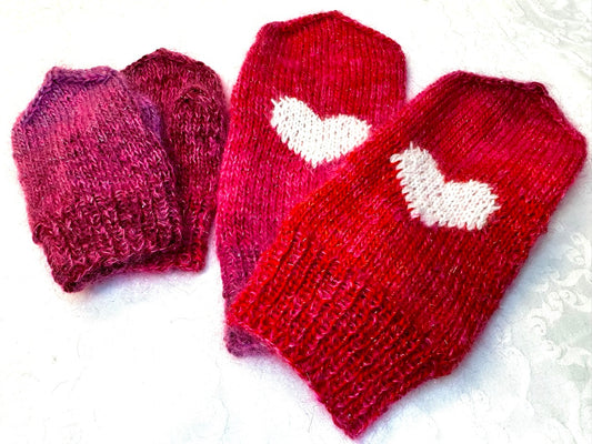 Humfrivotter – Fluffy votter med hjerte til mor og barn