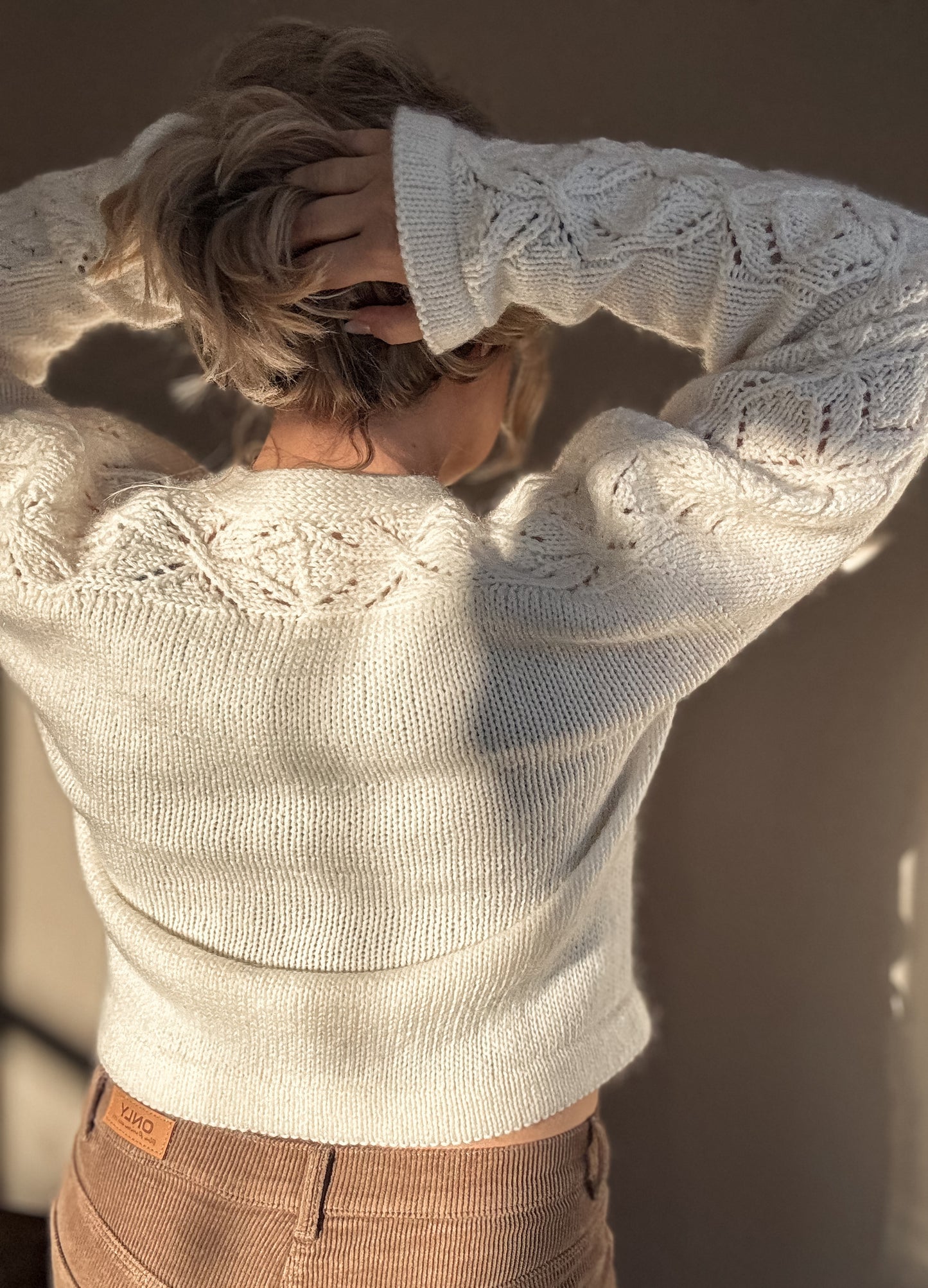 Iris bloom cardigan – dekorativ jakke med struktur
