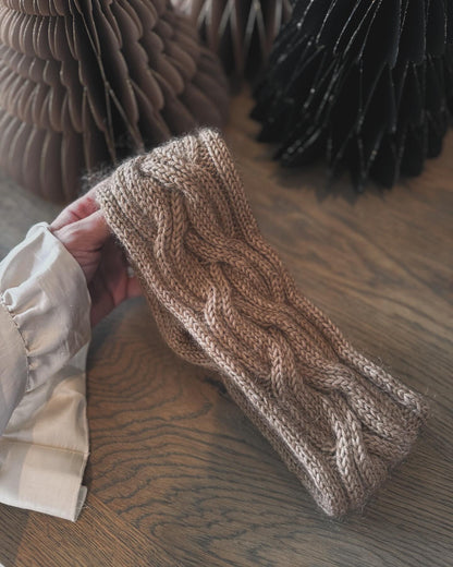 Becky twist – chunky pannebånd med flette og tvist