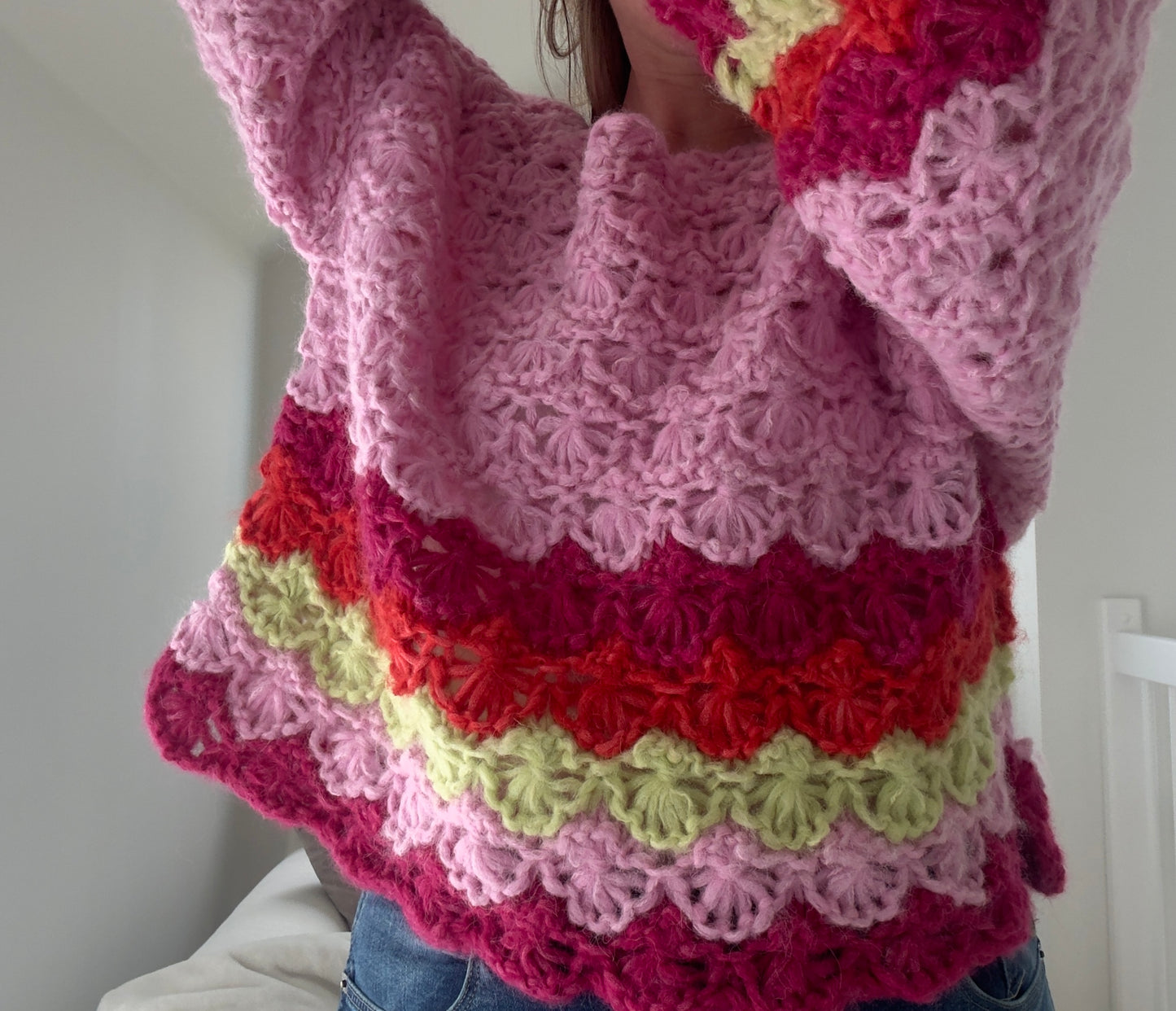 Flower field- Chunky genser med blomsterstrikk