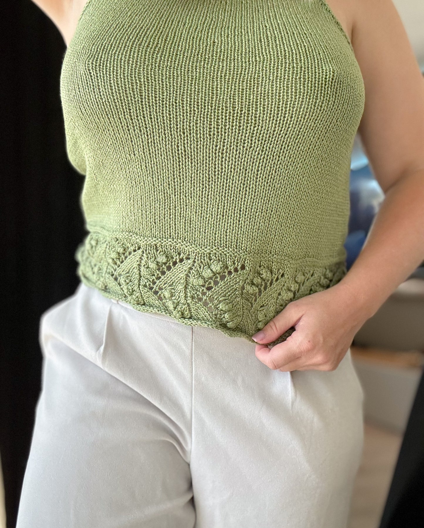 Bluebell Top - sommertopp med elegant struktur og flatterende passform