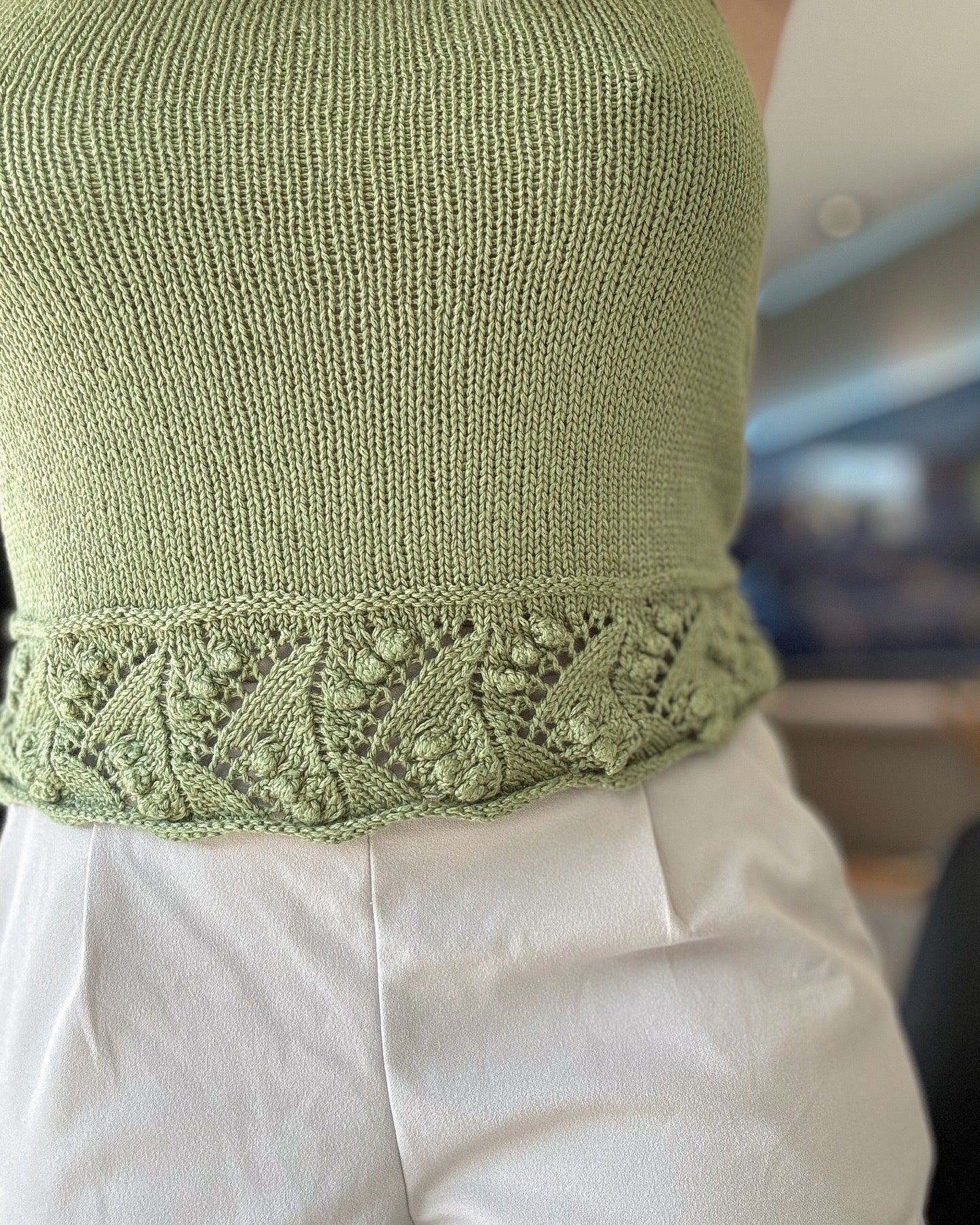 Bluebell Top - sommertopp med elegant struktur og flatterende passform