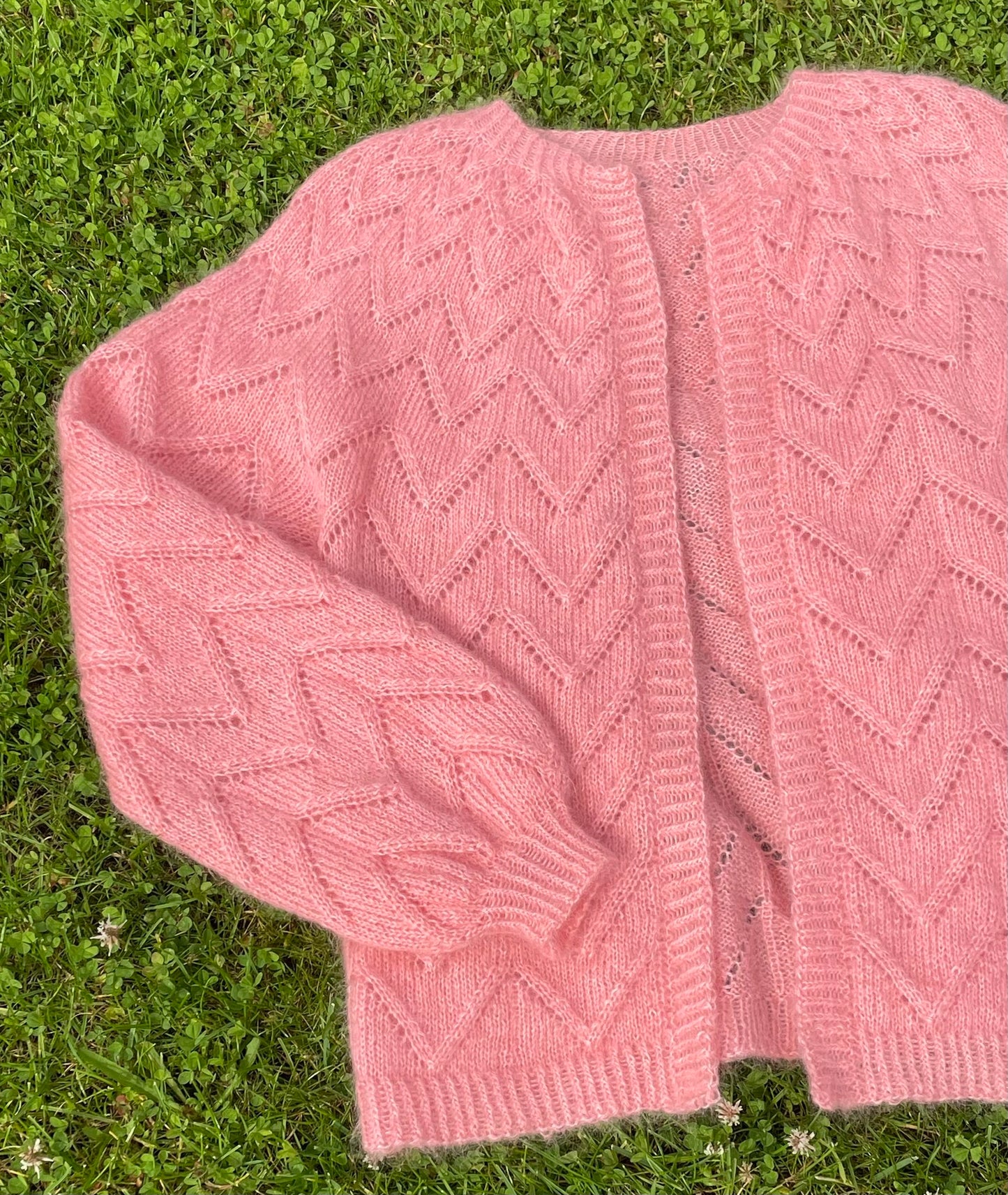 Arrowina Cardigan