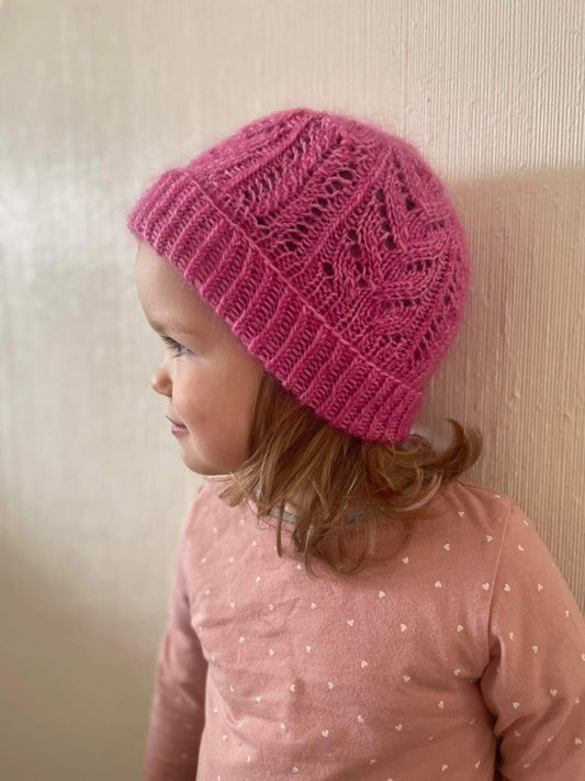 Arrowina beanie – Luen med lekkert pilmønster