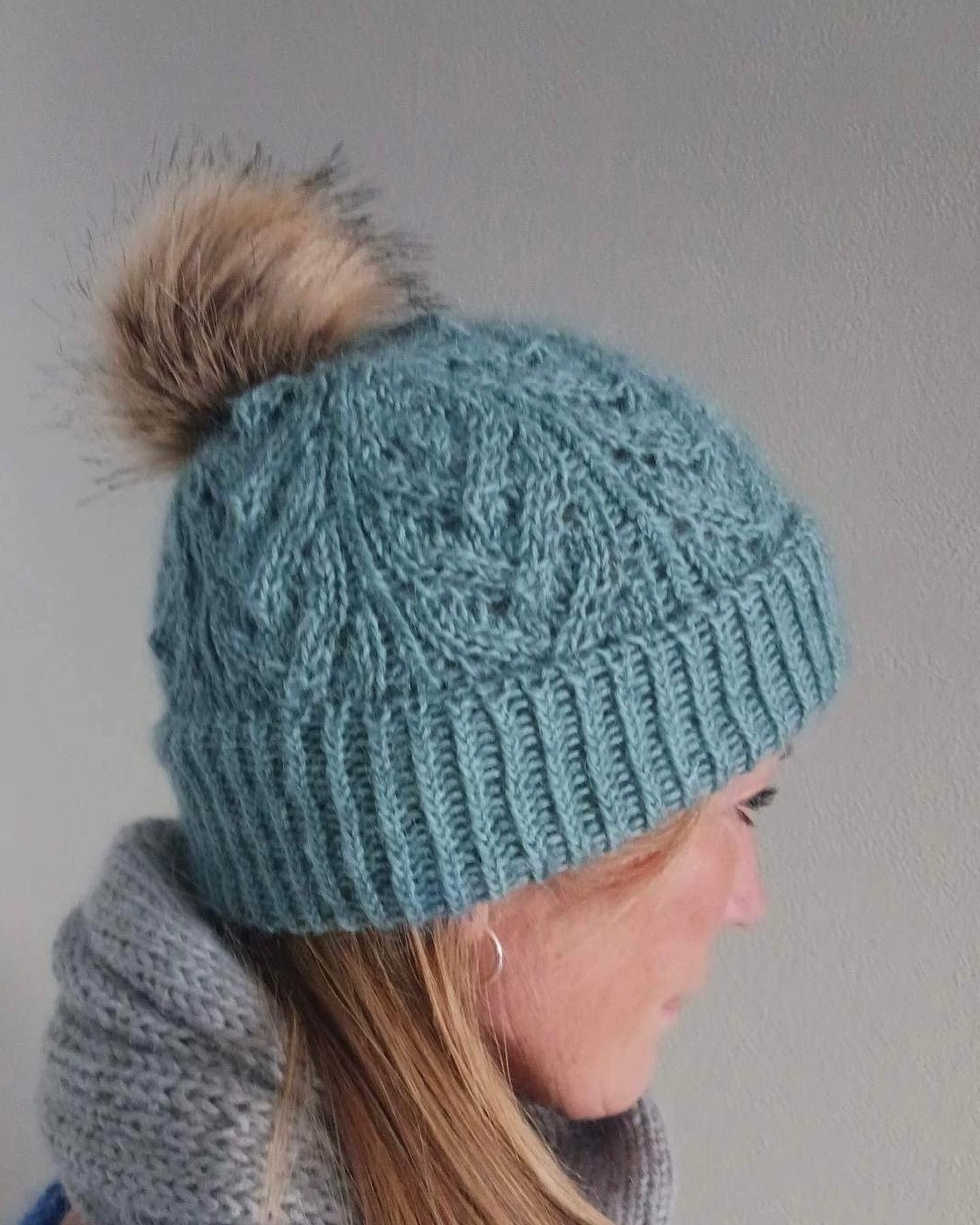 Arrowina beanie – Luen med lekkert pilmønster