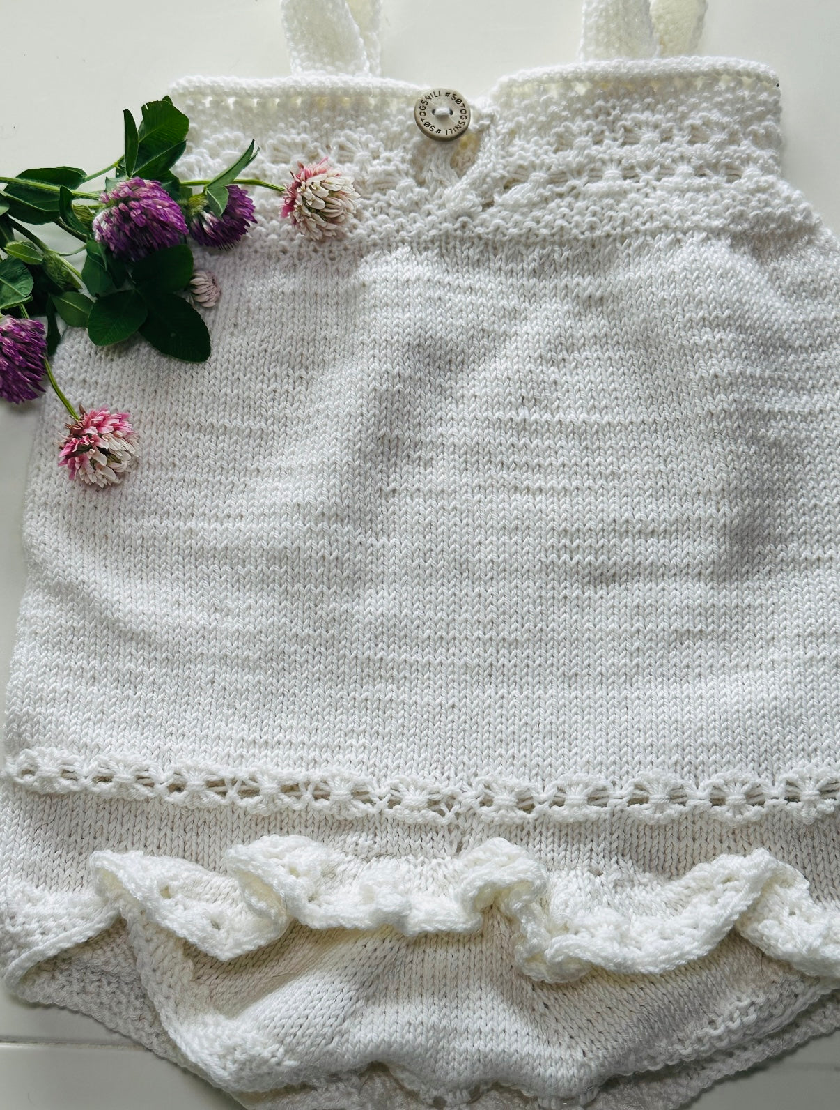 Viktoria's Flowers Romper – Babyromper med blomsterkant