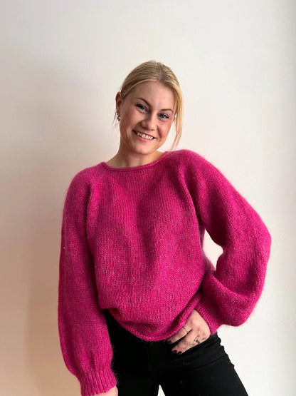 Helenegenser – Luftig raglangenser med silkemyk finish