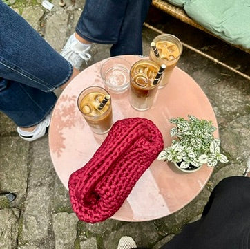 Clutch – heklet veske med ramme og masse stil
