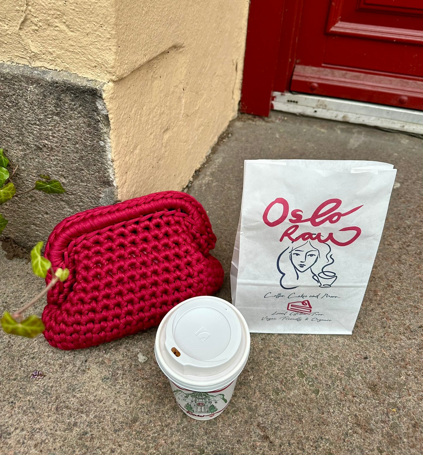 Clutch – heklet veske med ramme og masse stil