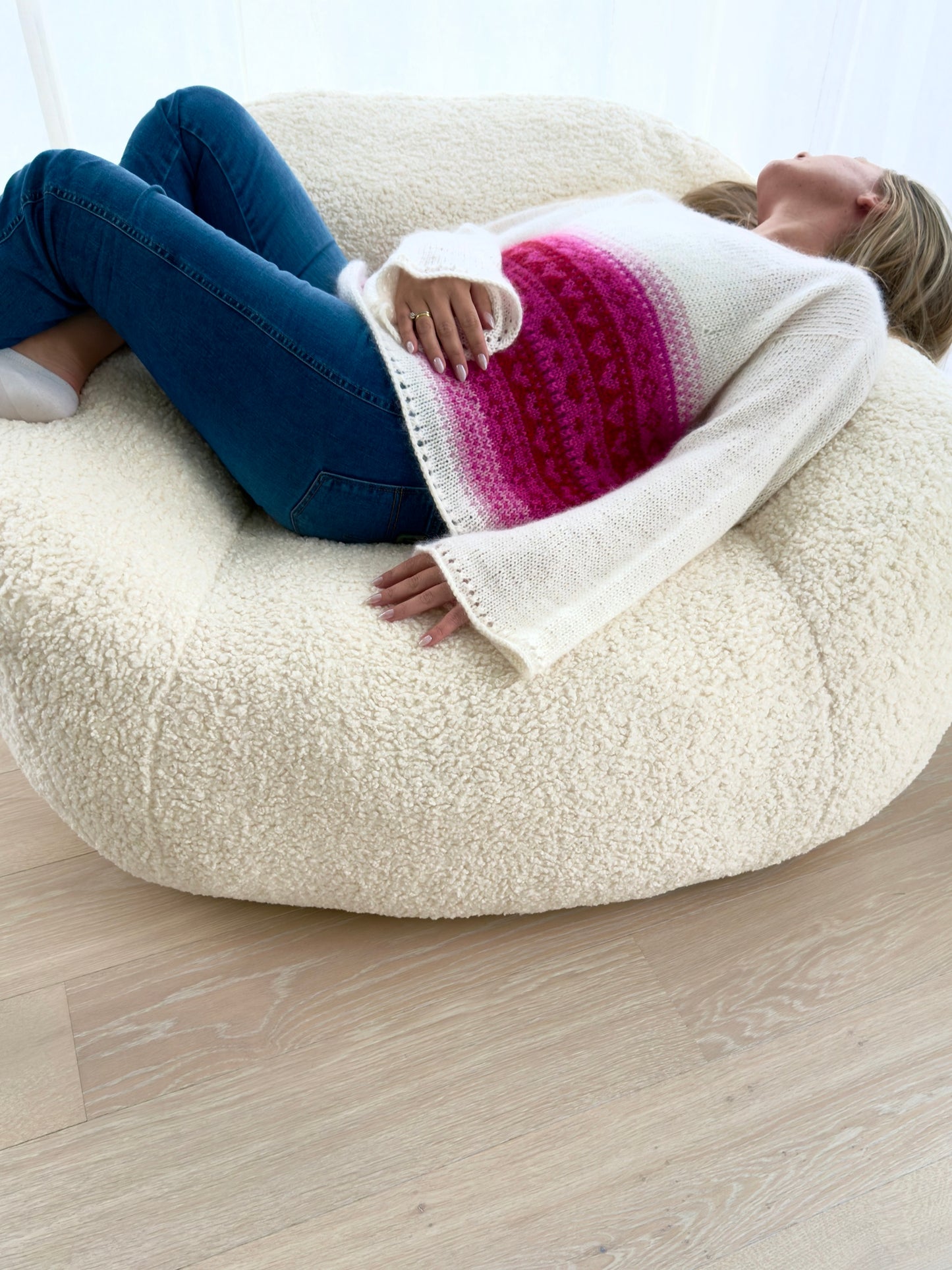 Hjertevarm – Oversized genser med feminine detaljer
