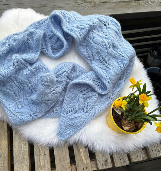 Chunky Crossing Leaves Scarf – Bladmønstret skjerf i alpakka-blanding