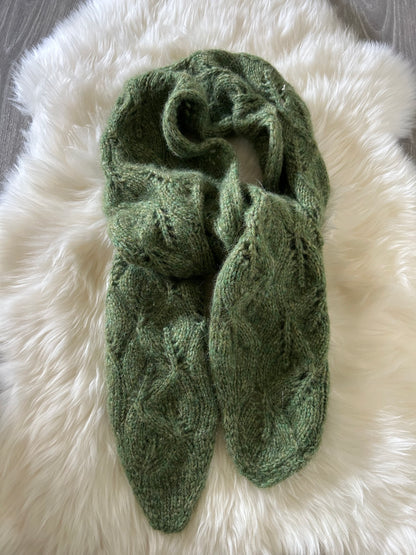 Chunky Crossing Leaves Scarf – Bladmønstret skjerf i alpakka-blanding