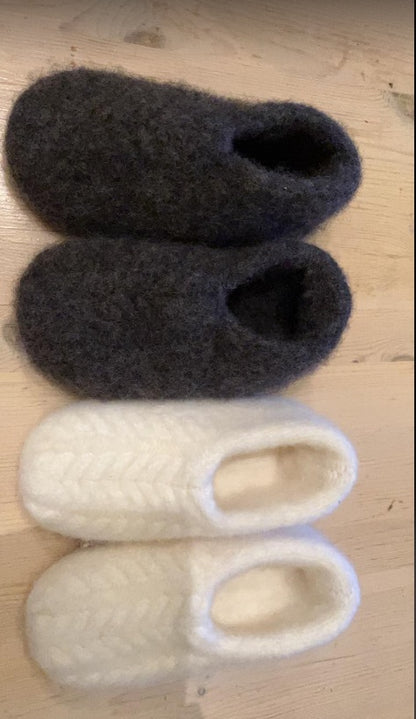 Airy Slippers – Luftige, tovede tøfler med flettepanel