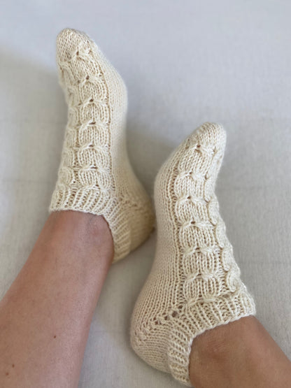 Heartshaped Socks – Flettestrømper med hjerteinspirert struktur