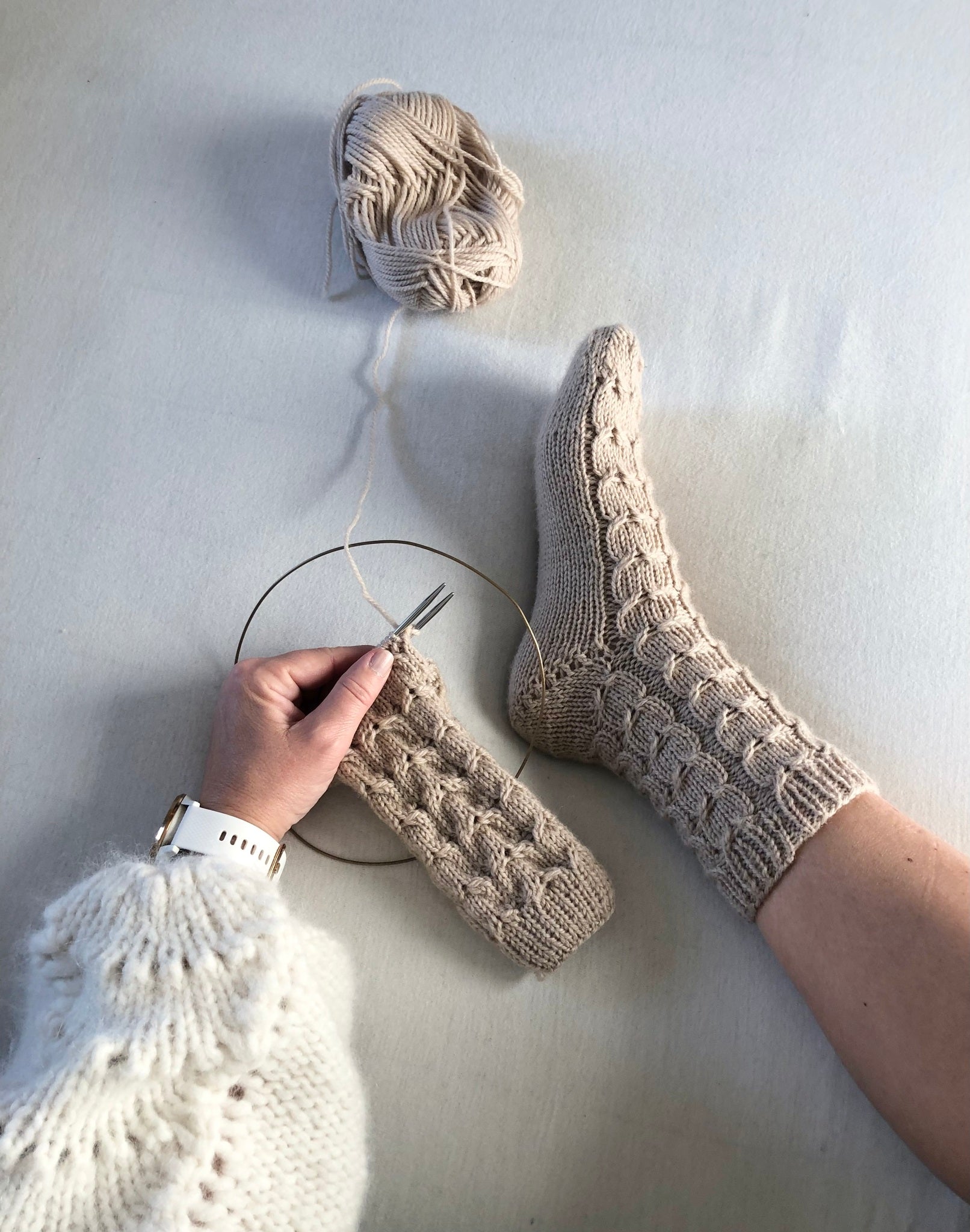 Heartshaped Socks – Flettestrømper med hjerteinspirert struktur