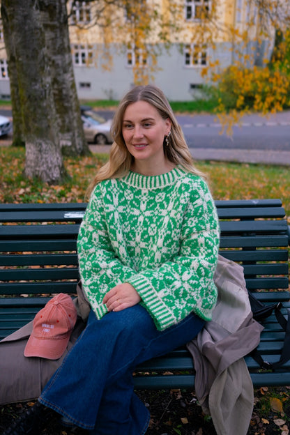 Vildblomst Sweater – Blomstrende strikkegenser i to farger