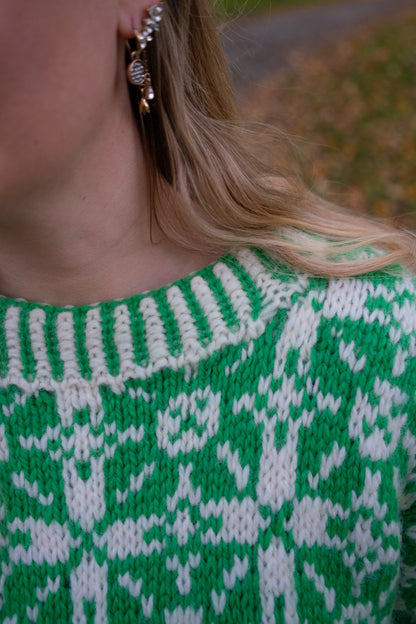 Vildblomst Sweater – Blomstrende strikkegenser i to farger