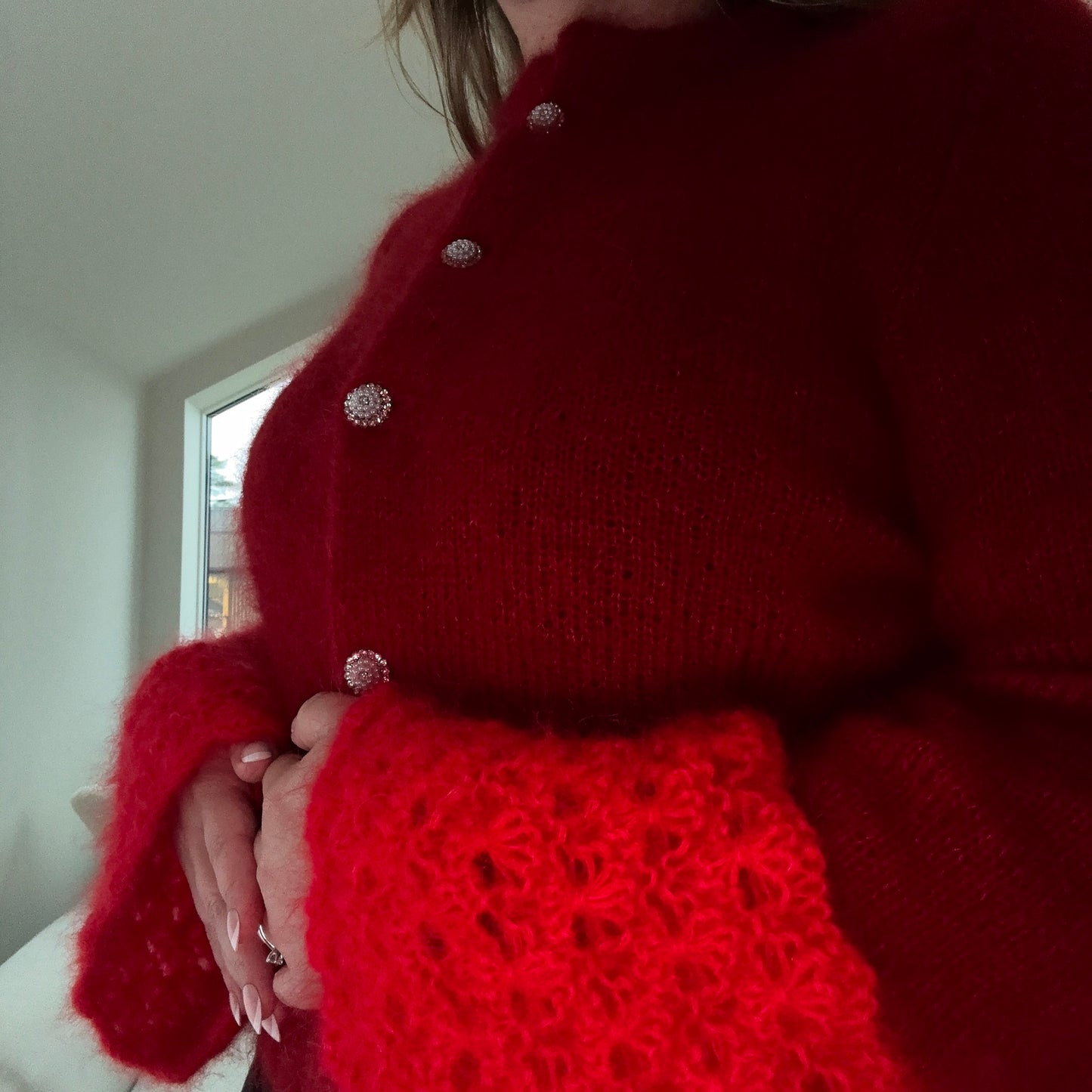 Christmas Flowers - Bente Cardigan