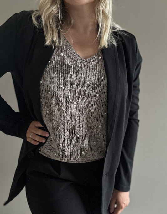 Oyster Tee – Festfin t-skjorte med perledetaljer