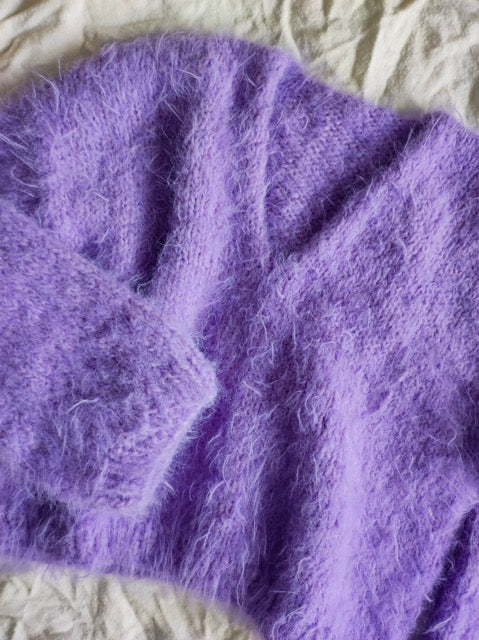 Snuggles Sweater – Lun og luksuriøs med et hint av glam