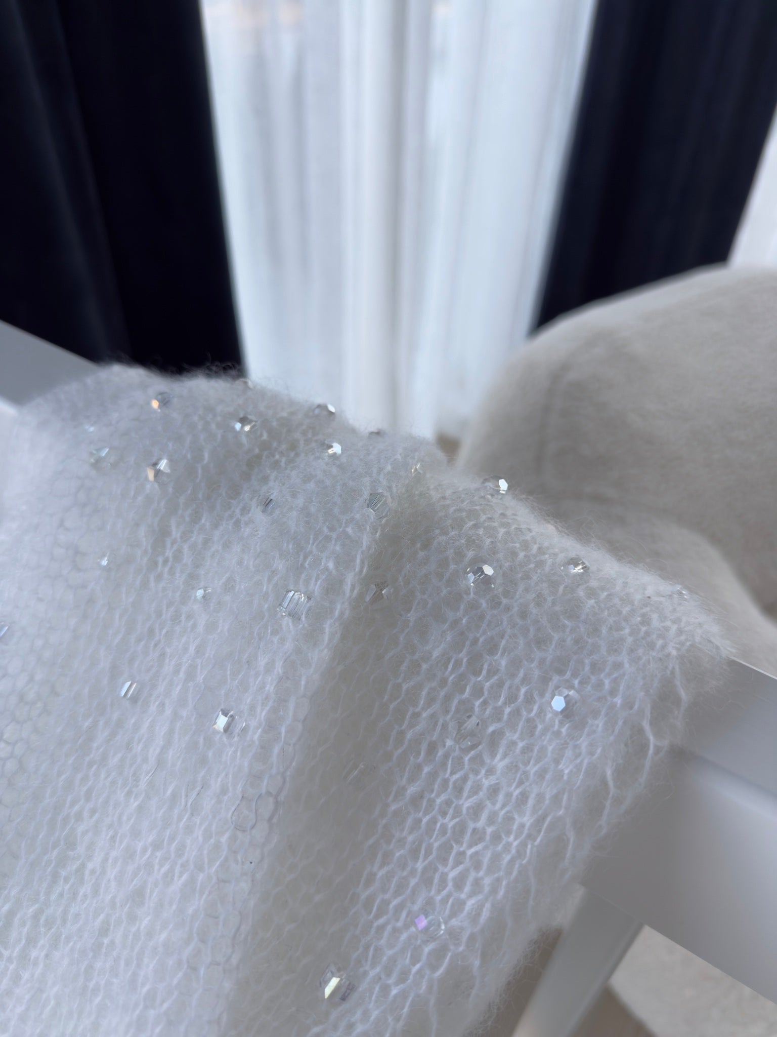 Morgendugg & Silkedun – to luksuriøse ponchoer i mohair