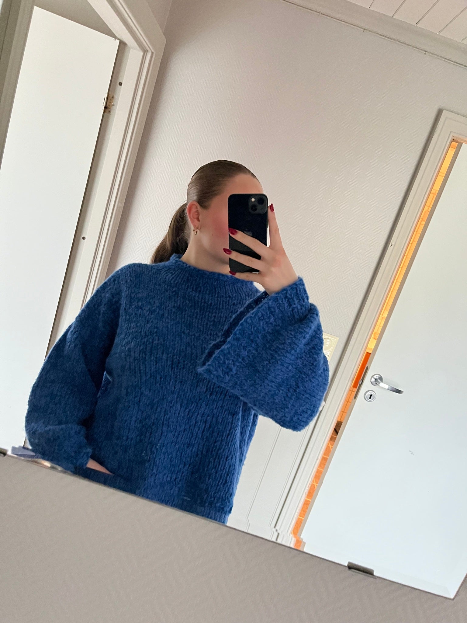 Velia Sweater - en genser du bor i