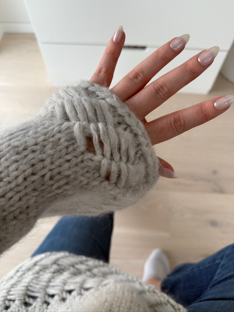 Skigaard-genseren – oversized strikkeoppskrift med unik struktur