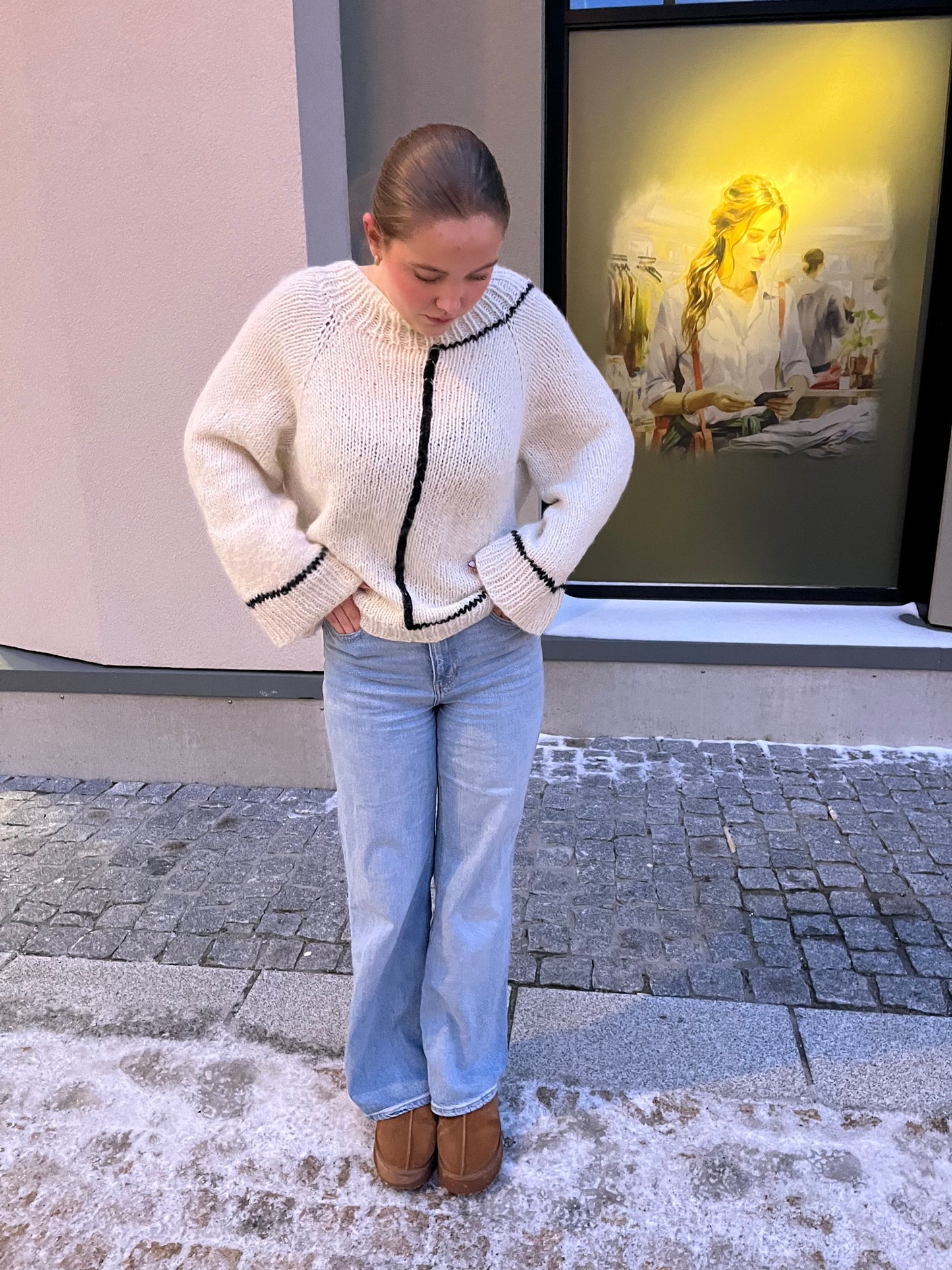 Contrast sweater – oversized genser med kontrastdetaljer