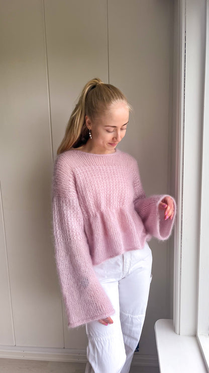 Lysea Sweater - feminin genser med dråpedetaljer