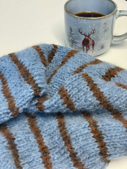 Contrast Scarf – Mykt og dobbeltstrikket skjerf i lekkert stripemønster