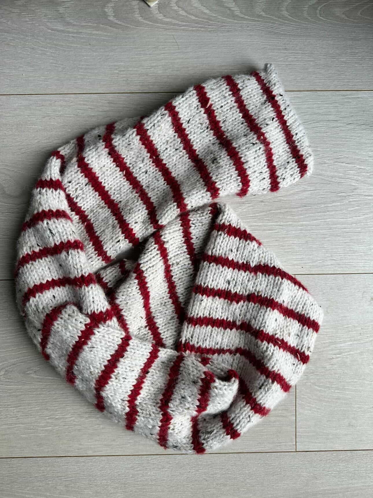 Contrast Scarf – Mykt og dobbeltstrikket skjerf i lekkert stripemønster
