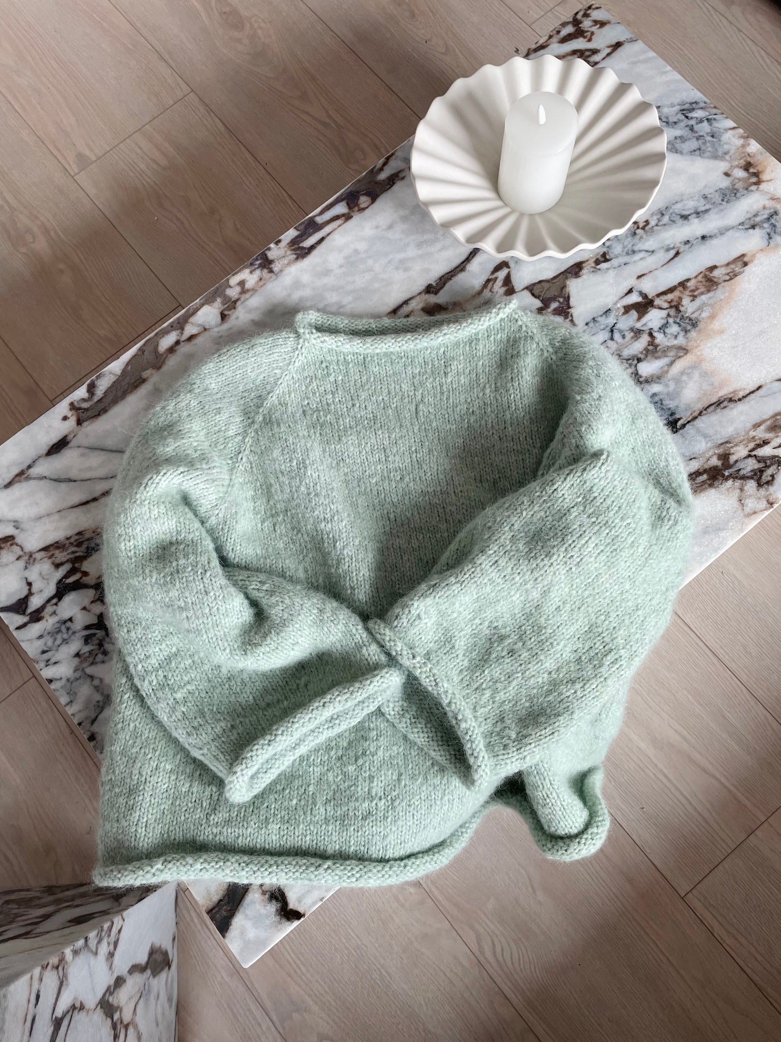 Karinagenseren – Myk raglangenser med klassisk passform