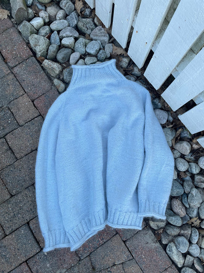 Linegenseren – Oversized raglangenser med høy hals