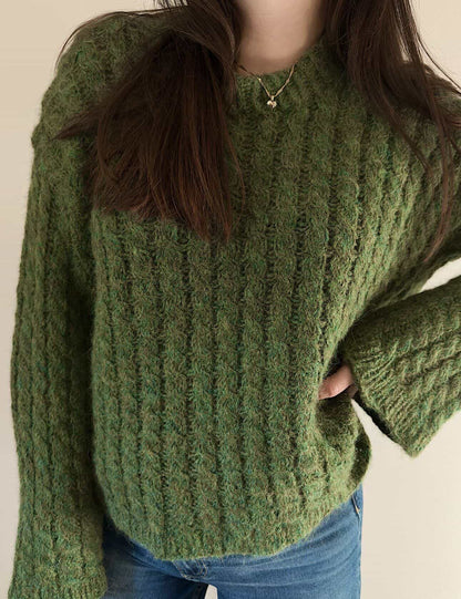 Hyphera Sweater – Strukturstrikket oversized genser med fletter