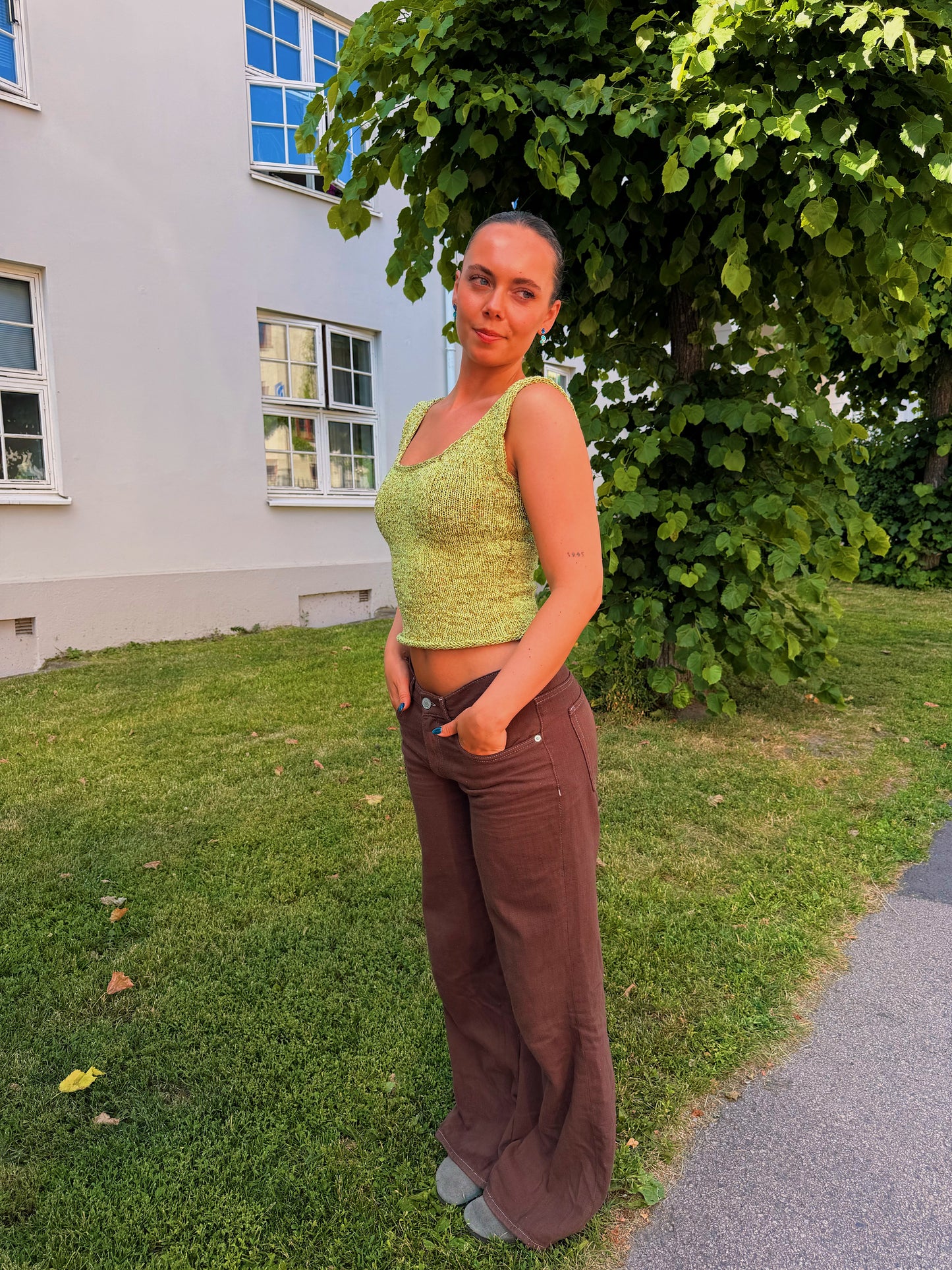Sun glitter top – glitrende, ermeløs topp