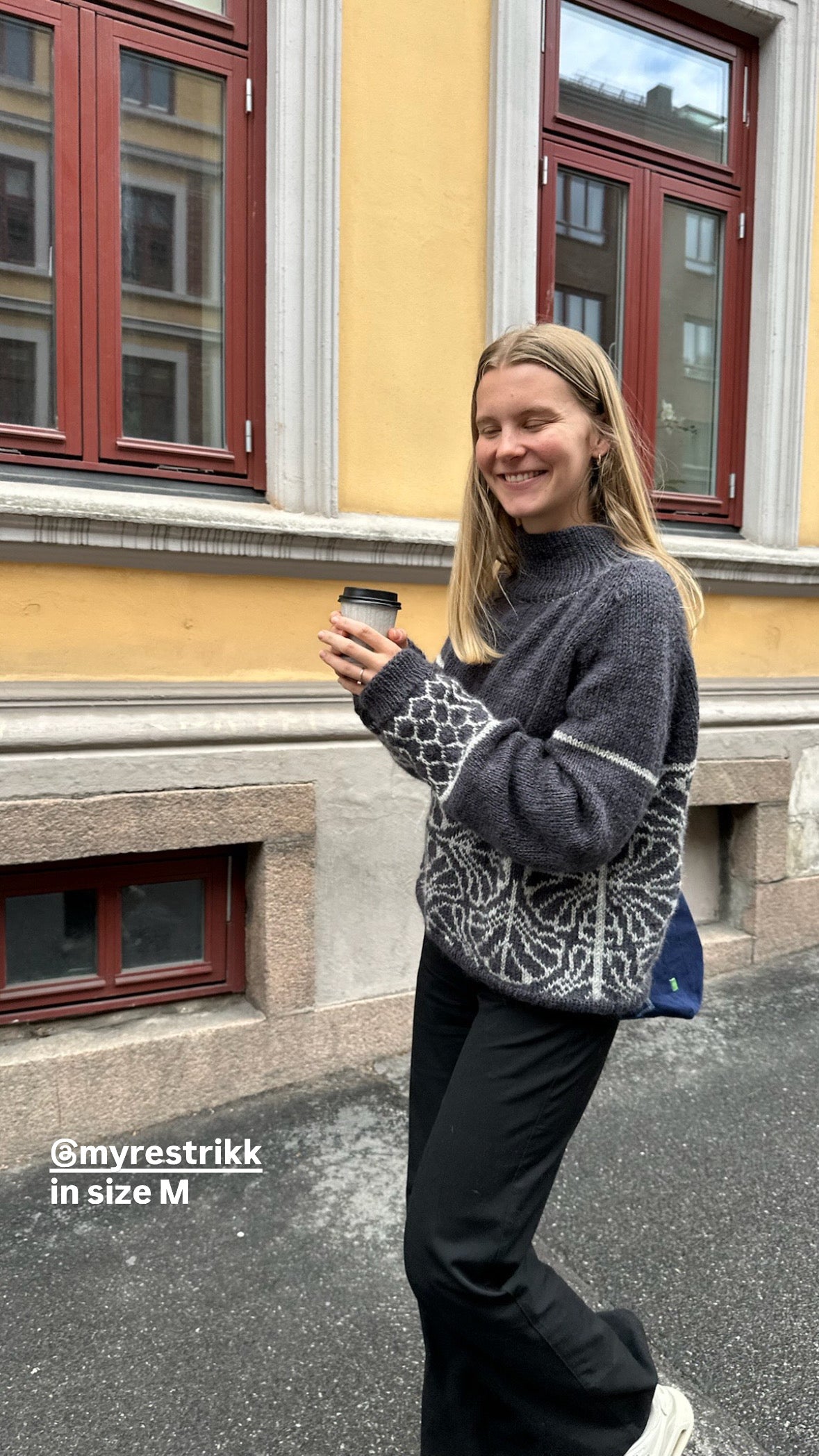 Lindelia – fargerik mønstergenser med raglanfelling