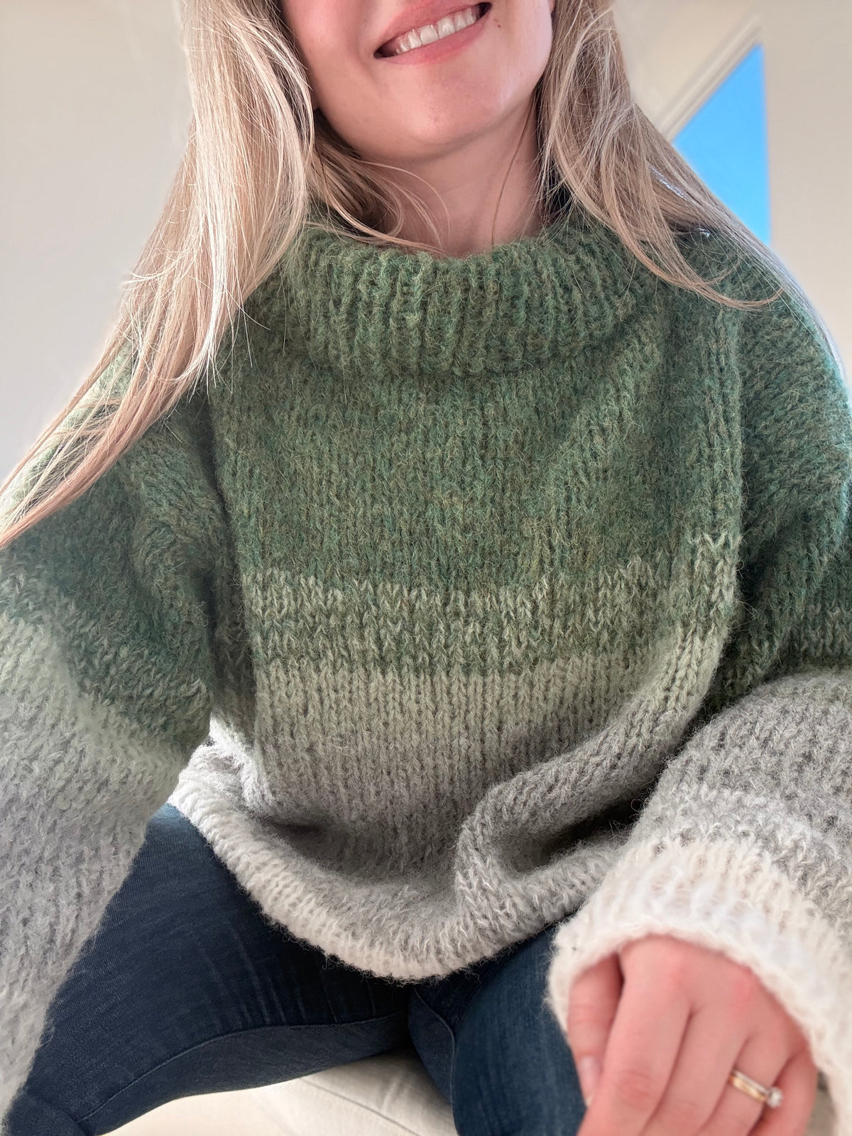 Basic No 3 – Faded Mohairgenser med høy hals