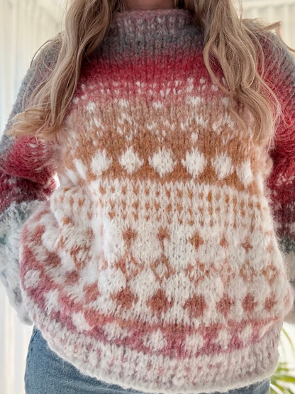 Fargerike Diamanter – Myk, chunky og oversized genser med diamantmønster