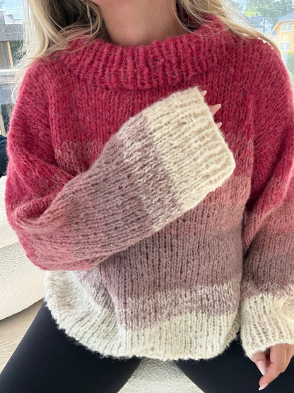 Basic No 3 – Faded Mohairgenser med høy hals