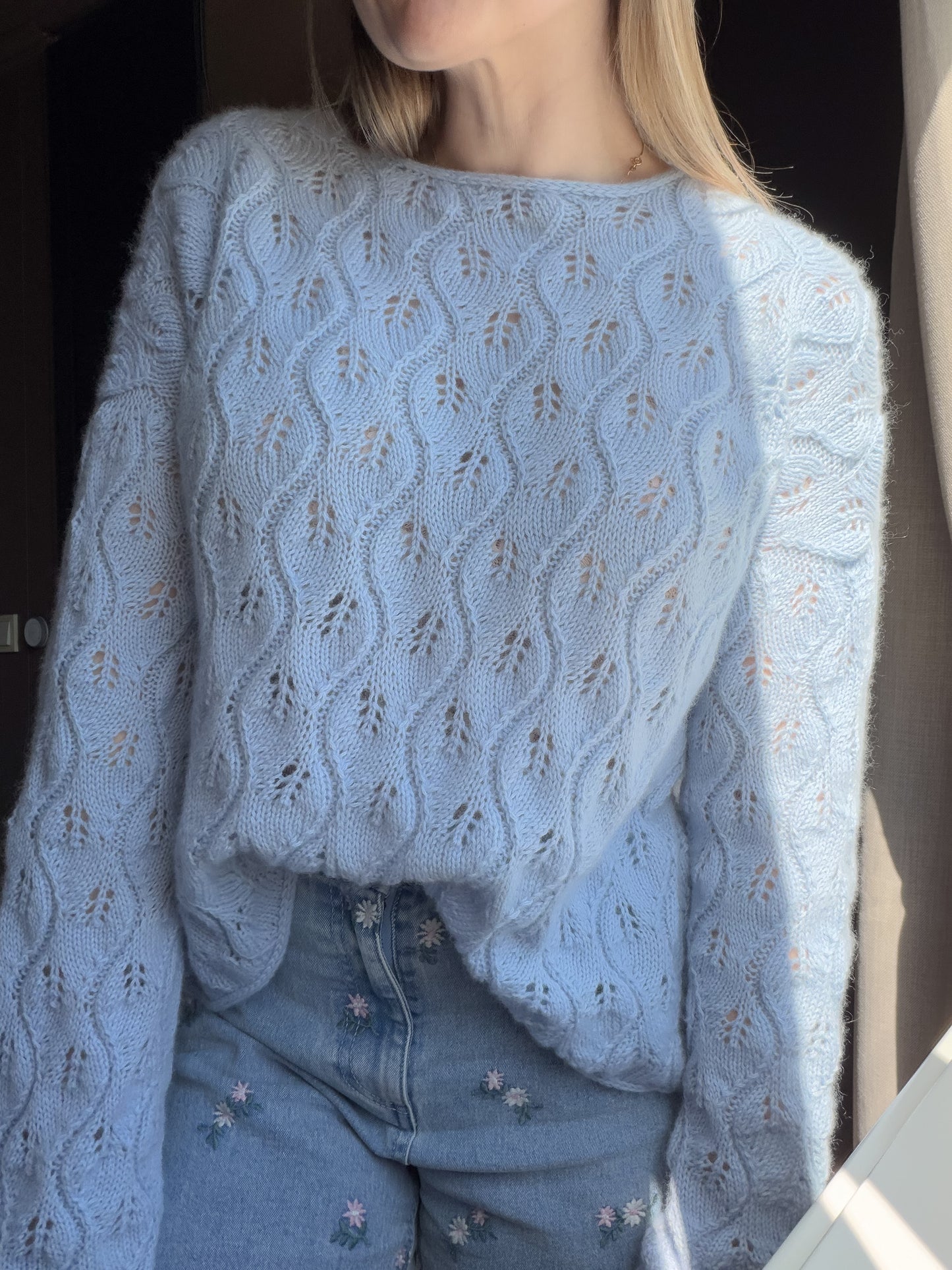 Folia Sweater - lett, luftig og delikat genser