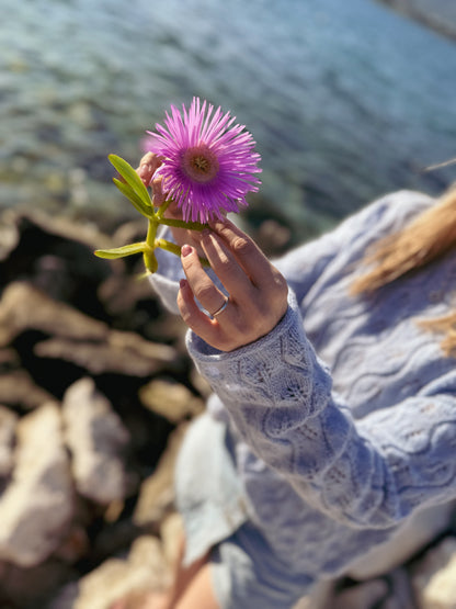 Folia Sweater - lett, luftig og delikat genser