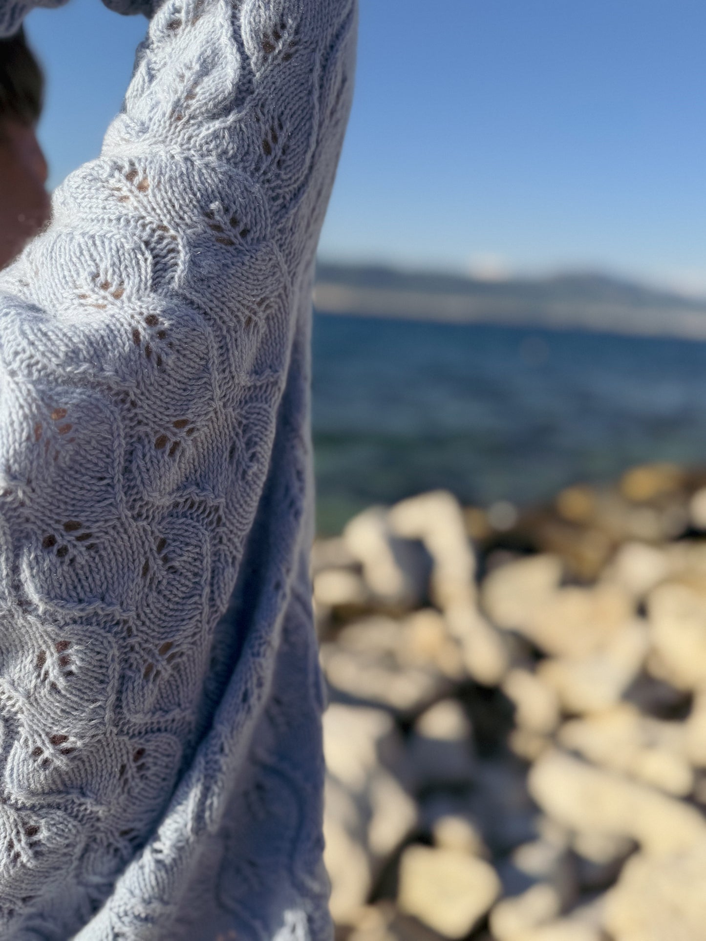 Folia Sweater - lett, luftig og delikat genser