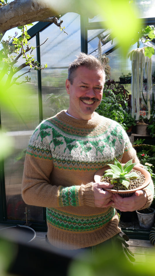 Ginko-genseren fra Skarpihagen-kolleksjonen – en tidløs hagegenser for både mann og kvinne