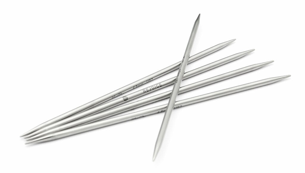 Mindful strømpepinner metall 4.5 mm 20 cm